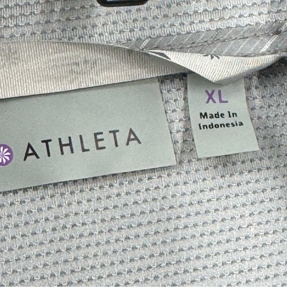 Athleta Lightweight Grey Vest  XL - Picture 5 of 5